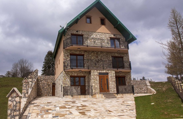 Mountain View Oasis Double Room