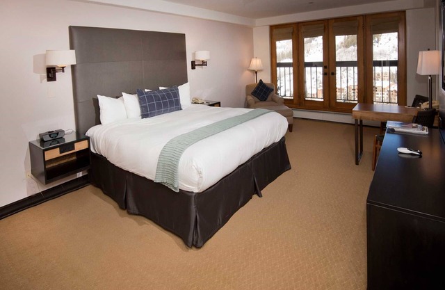 Mountainside Retreat, Hot Tub, Pool & Gym Access