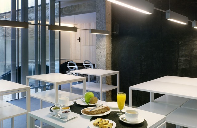 Moure Hotel