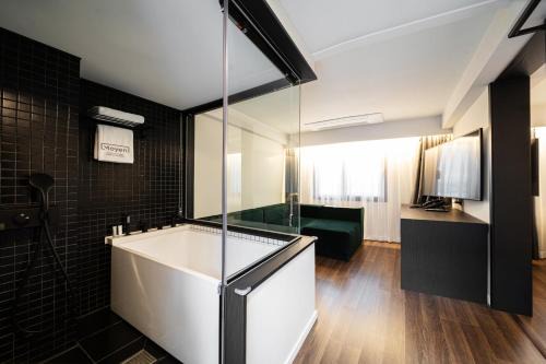 Moyen Hotel