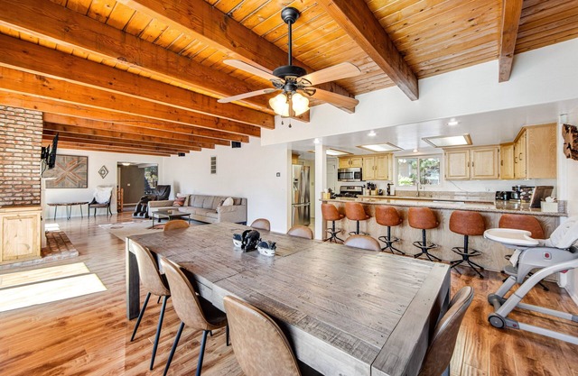 Mt Doble Dream Home ~ Spacious home with fenced yard, hot tub, firepit, grill, game room