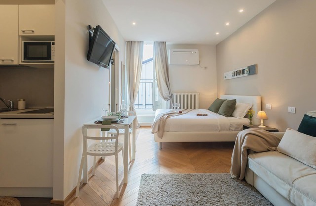 MT Studio by Rent All Como