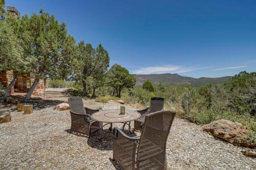 Mtn-View Deck at Home 7 Mi to Tonto Natural Bridge