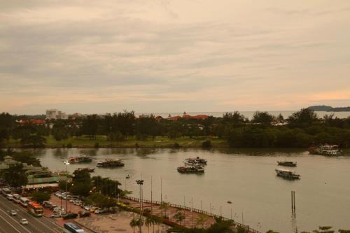 MTS @ Marina Court Resort Condo