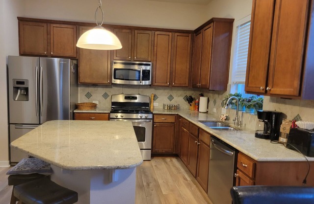 Mueller home - 30 day minimum at discounted rates for shorter stays