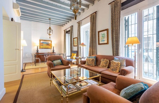 Museum Duplex and Patios, Historical Center, 8 pax