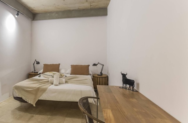 My Space Barcelona Loft in the center of Barcelona with terrace and pool