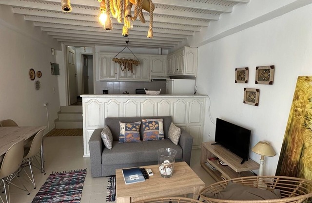 Myconian Avra Apartment
