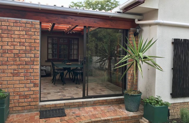 Myrtle Cottage an excellent location for sightseeing and wine-tasting