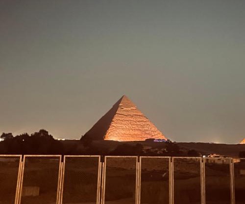 Mystic Pyramids View Hotel