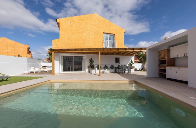 Nahia House. Private luxury villa with heated pool