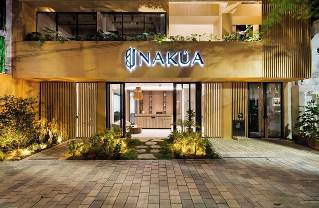 Nakúa Stay + Work