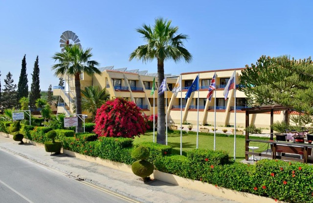 Napa Prince Hotel Apts