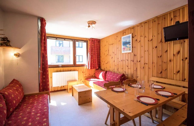 Napoleon Quarter Residence - 2 Rooms for 5 People