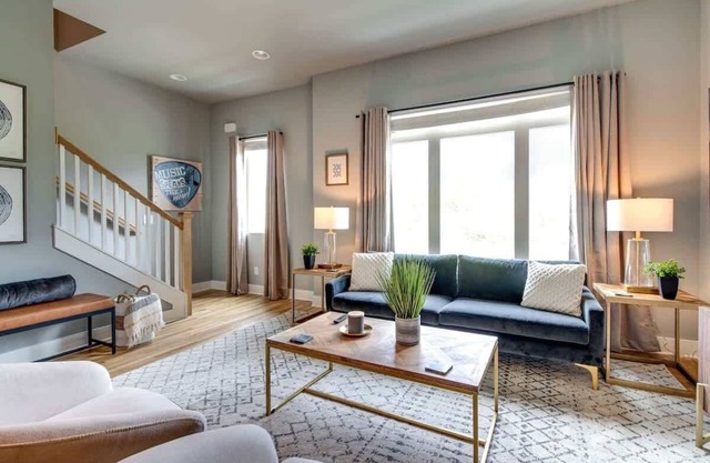 Nashville Getaway 2 Homes + Rooftop Oasis