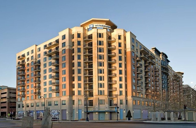 Nat'l Harbor MD’s Innovative Waterfront District near Wash DC 2BD/2BA w Balcony