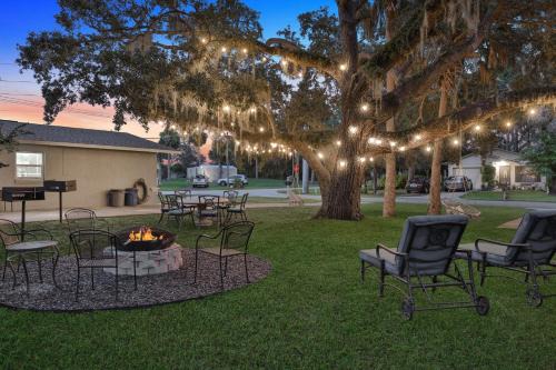 Nature Coast Getaway #1 - Cozy 2 Bedroom