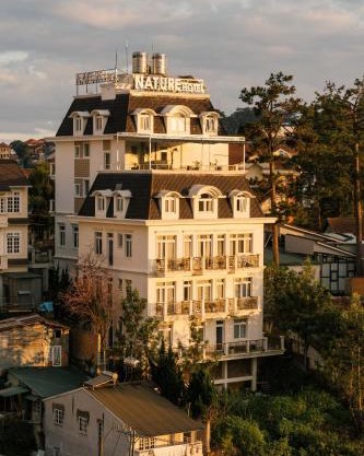 Nature Hotel - Luong The Vinh