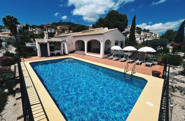 nAuthentic villa with stunning mountain views