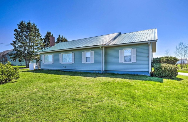 Nautical Lubec Cottage w/Fire Pit & Grill!