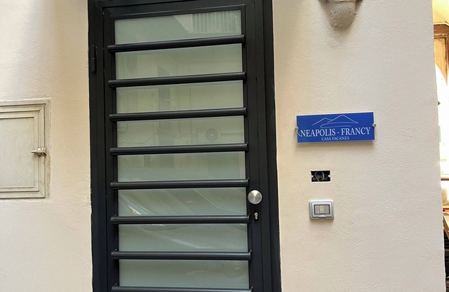 Neapolis Francy Marechiaro