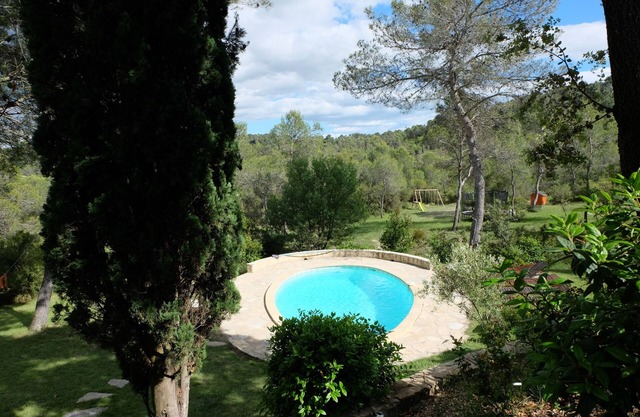 Near Montpellier Mas Heated Pool 2 hectares (reduced group/reduced rate)