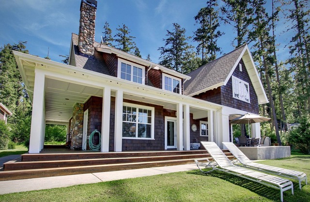 Near Roche Harbor - Cape Cod style home! WBV
