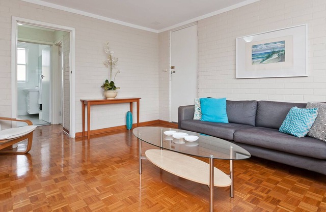 NEDLANDS, 2 brm SCG Hospital / Hollywood Hosp 6