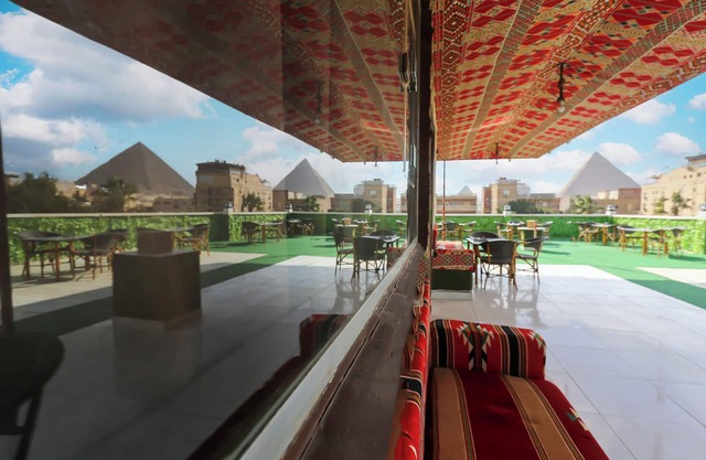 Nefertiti pyramids