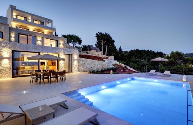 Nemesis Villa - Two Bedroom Villa, Sleeps 4