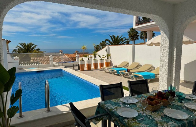 Nerja Paradise Rentals - Villa Dos Ardillas