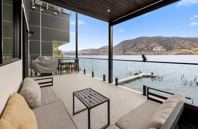 Nest Luxury Modern Lake House