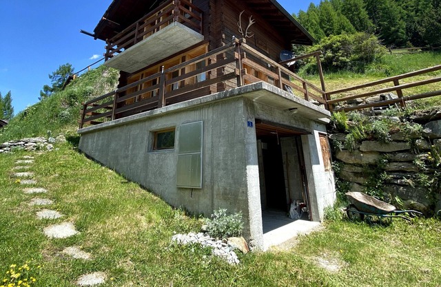 Nettes Ganzes Chalet, Umgeben von Gletschern in den Schweizer Alpen