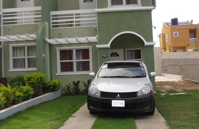 New 2 Bedrooms - 2 1/2 bathroom Townhouse
