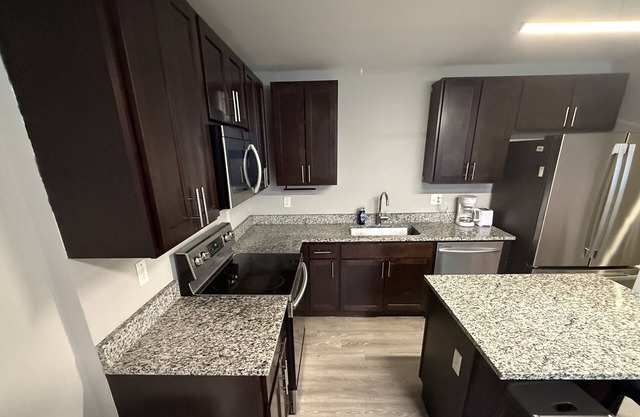 * NEW * 4BR Retreat | Heart of Campus w/Parking