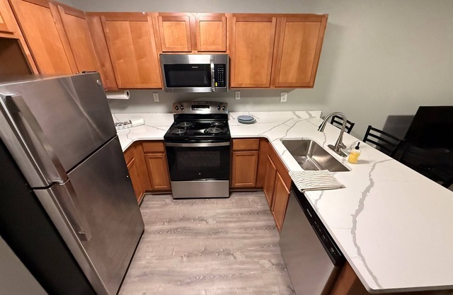 * NEW * 4BR Retreat | Heart of Campus w/Parking