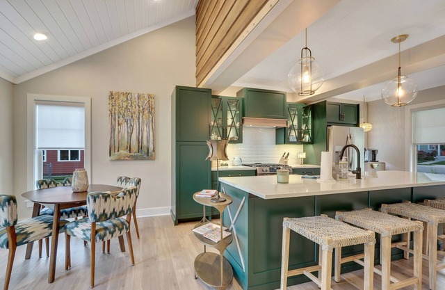 New and Fully Remodeled | .6 miles to Downtown Boyne | Pet Friendly | Hot Tub