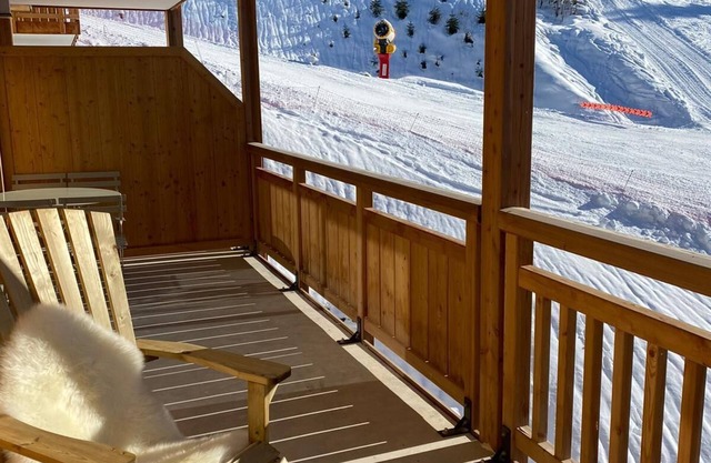 New apartment, south-facing balcony, on the slopes n°38289000050HT