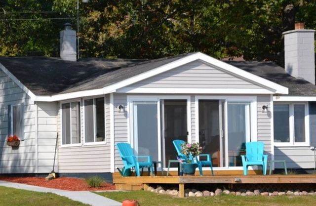 New Beachfront Cottage