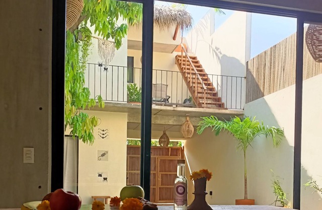 New, beautiful and quiet villa with pool 5 minutes from the beach!