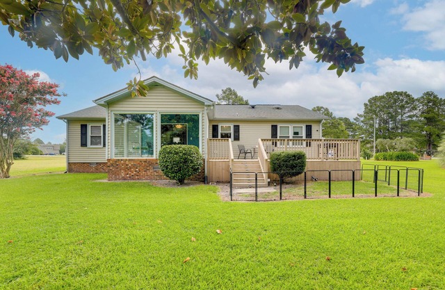 New Bern Vacation Rental w/Community Amenities!