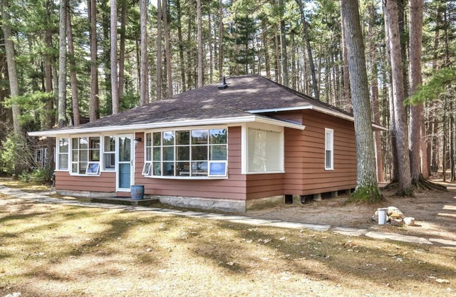 NEW BIRCH HOLLOW CABIN Beautiful Manitowish Chain! Newly remodeled 2 cabins