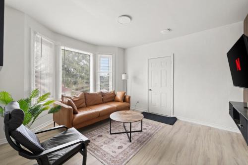 New Build Sunny 2 Bedroom Unit