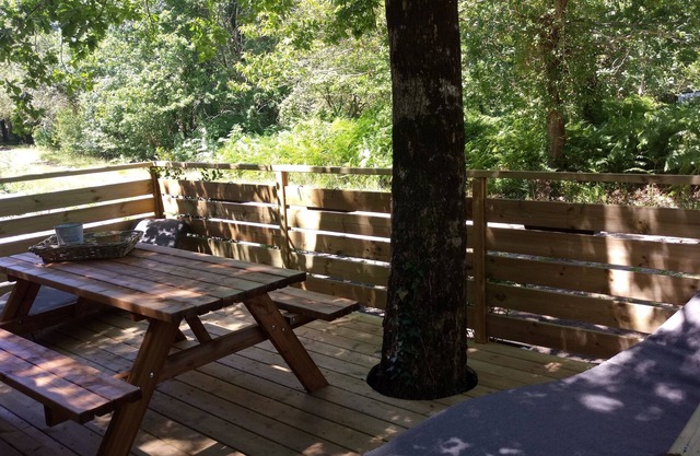 New chalet full of nature, 2 comfortable rooms 300 m from Lake Biscarrosse