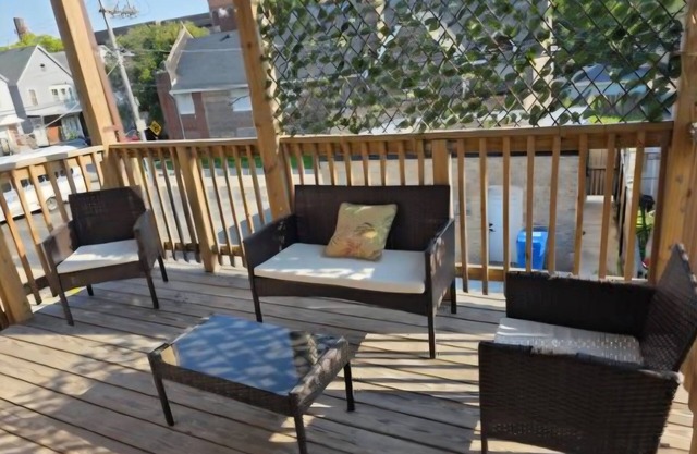 New City Retreat - 10 min from Downtown