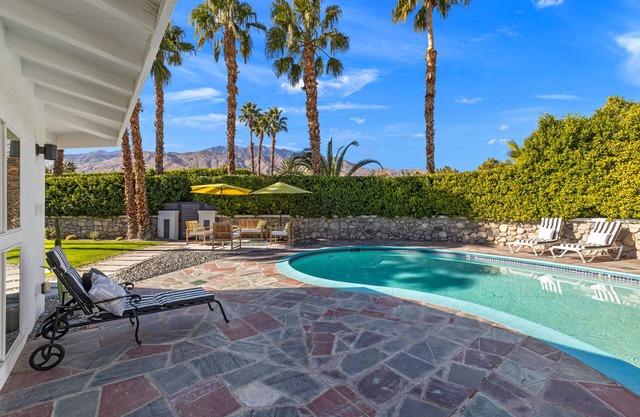 New! Colony Retreat! Midcentury Gem! 4BR! Pool!FirePit! Views! Walk to DownTown!