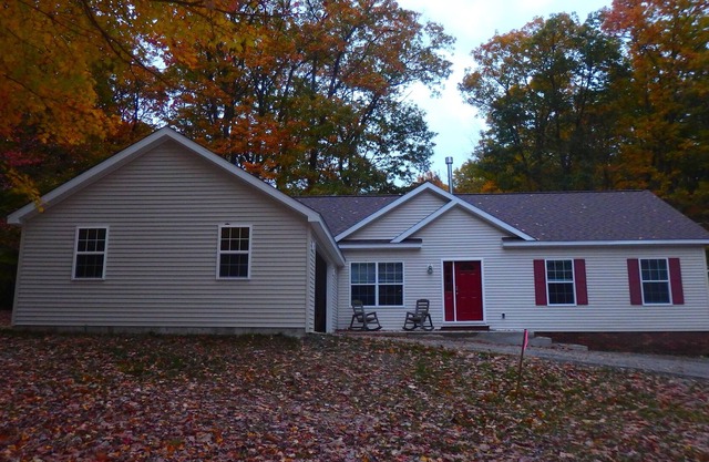 New construction in a fabulous PA Golf resort!