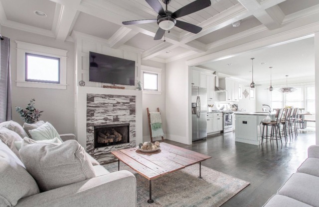 NEW East Nash Stunner - 10mins to Broadway & 5mins to Nissan Stadium