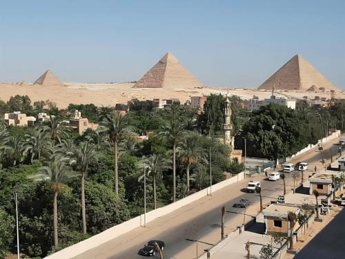 New Gardenia Pyramids Hotel