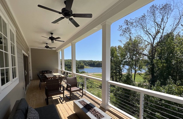NEW Gorgeous Oxford Rental Close to Everything!